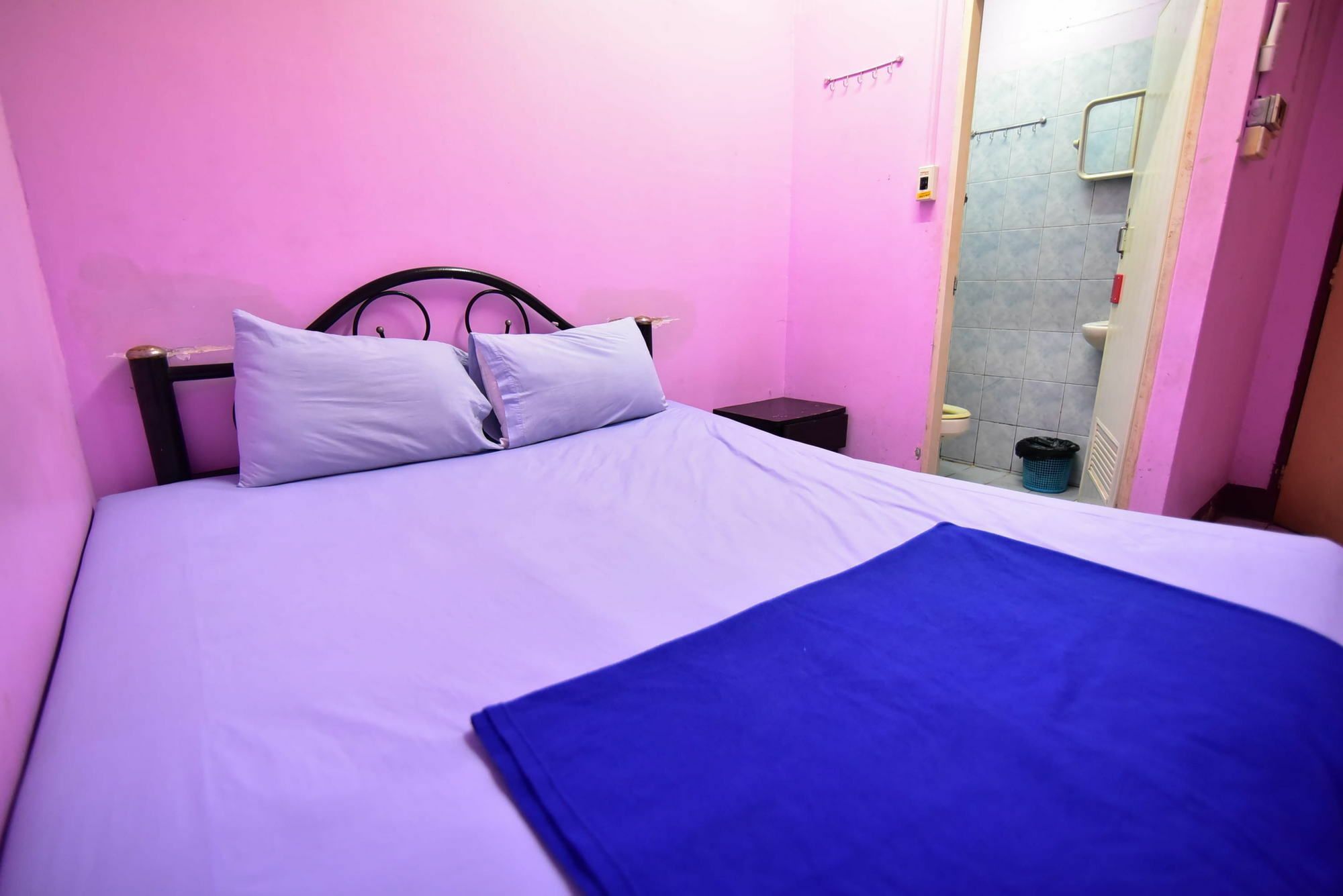 Khaosan Rainbow Hostel Бангкок Екстер'єр фото